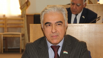 انتقاد نماینده پارلمان تاجیکستان از گرانی کارت معافیت از سربازی