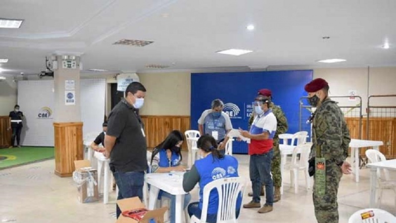 Concluye recuento de 31 actas electorales impugnadas en Ecuador