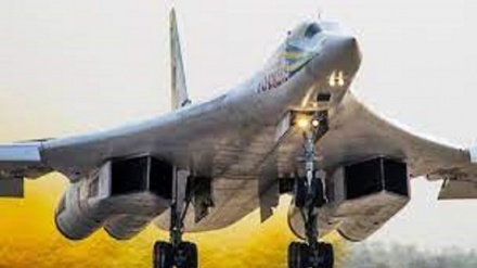 Bombardieri strategici russi in volo nei mari di Barents e Norvegia