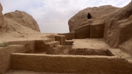 テヘラン州ピーシュヴァー郡のイーラジ砦