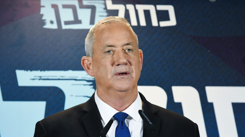 גנץ: נתניהו מנסה להשאיר את ישראל בלי שר משפטים