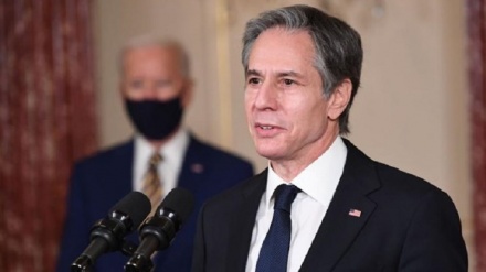 米国務長官が、イラクの子どもたちの死を支持した元長官を称賛し物議を醸す