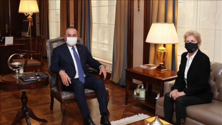 Çavuşoğlu, BM Kıbrıs Özel Temsilcisi Lute ile görüştü