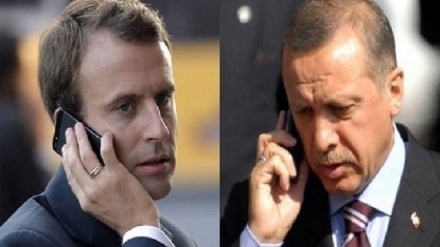 שיחת טלפון בין הנשיא הטורקי ארדואן למקרון