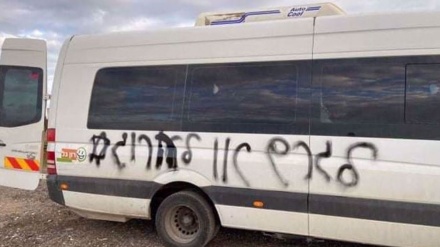 West Bank: auto palestinesi di nuovo vandalizzate da coloni