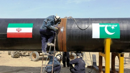 伊姆兰·汗：伊朗可以满足巴基斯坦的能源需求