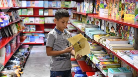 اهدای 4 هزار  و 500 جلد کتاب درسی به مدارس روسی زبان تاجیکستان