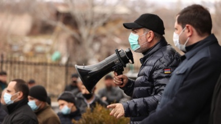 Armenia, capo governo conferma: acquistati caccia russi senza missili