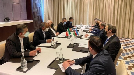 Iran, Azerbaijan FMs meet on sidelines of Heart of Asia conference in Tajikistan