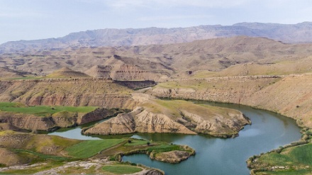 魅力伊朗；迪兹富勒市米杨内大道 （图籍）
