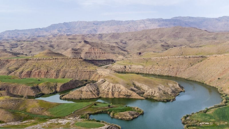魅力伊朗；迪兹富勒市米杨内大道 （图籍）