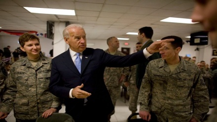 Biden plans Afghanistan train wreck