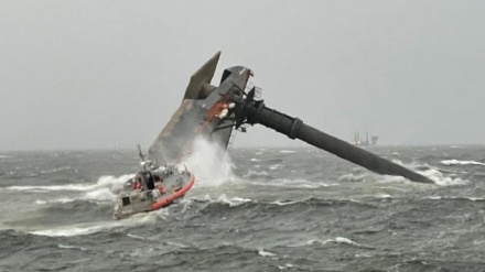 米ルイジアナ州沿岸で、民間船転覆により１２人が行方不明　