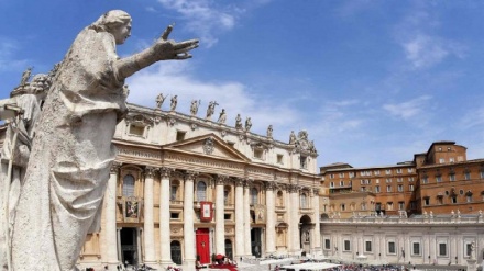Papa: nuova legge anti-corruzione per i dirigenti vaticani