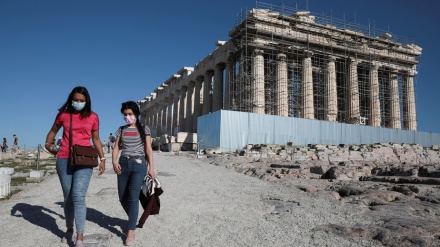 Greqia bëri hapin e parë në pranimin e turistëve