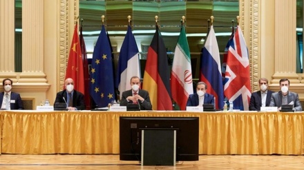 Iran, concluso il primo round di colloqui. Zarif: tutte le sanzioni Usa vanno rimosse