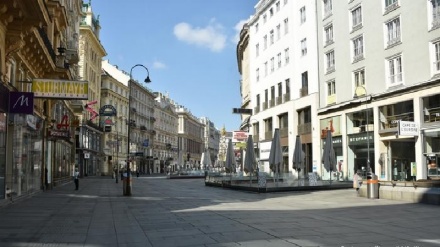 אוסטריה מתכננת לפתוח מחדש את המסעדות בעוד כחודש