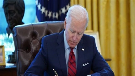 Usa, marcia indietro di Biden sui rifugiati: conferma tetto a 15mila