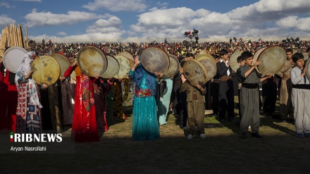 Kremtohet dita e qytetit Sanandaxh të Iranit