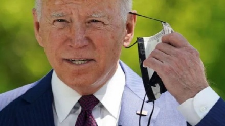 Usa, Biden: stop obbligo mascherine per i vaccinati 