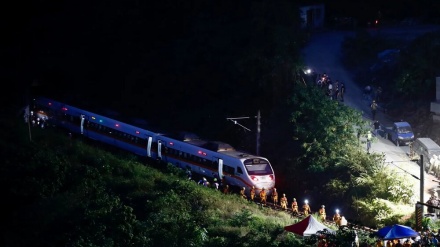 17 të plagosur nga dalja e trenit nga shinat në Austri