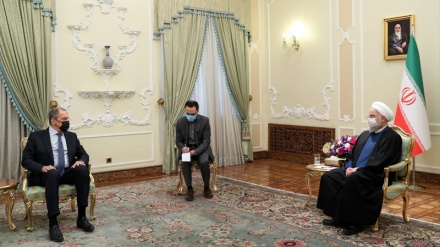 Rouhani Tekankan Perluasan Hubungan Ekonomi Iran dan Rusia