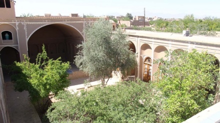 La maison historique Salar à Meybod