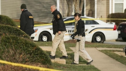USA, polizia uccide uomo dopo aver scambiato il suo telefono per pistola