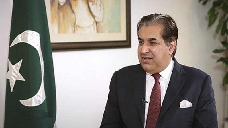 سفیر پاکستان: تحکیم روابط دوجانبه، دستور کار سفر قریشی به ایران است