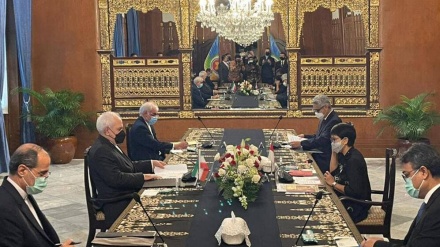 扎里夫访问雅加达：重视伊印关系的发展