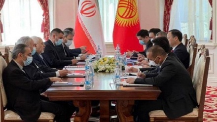 بررسی تحولات افغانستان در دیدار ظریف با وزیر خارجه قرقیزستان + ویدئو