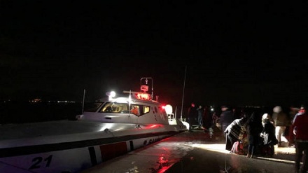 Migranti: 350 tentano di entrare a Melilla, respinti