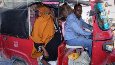 Fearing new bout of fighting, civilians flee homes in Somali capital