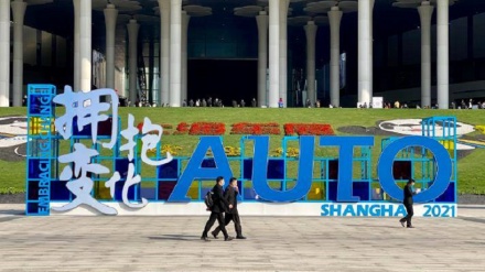 上海国际汽车工业展览会开幕
