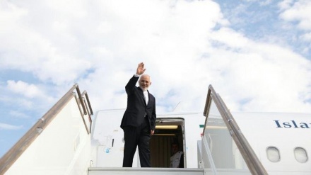Iran, al via il tour regionale del ministro degli Esteri Zarif 