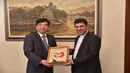 دعوت دیپلمات ایرانی از شرکت های چینی برای سرمایه گذاری در ایران