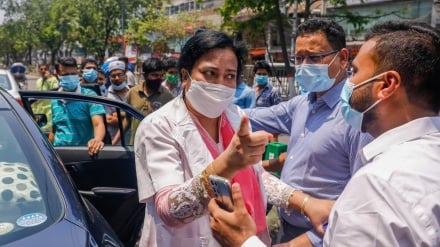 এলিফ্যান্ট রোডে ‘আইডি কার্ড’ নিয়ে বাকবিতণ্ডা: চিকিৎসক-পুলিশের পাল্টাপাল্টি বিবৃতি 