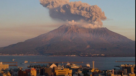 鹿児島県桜島で未明に噴火、負傷者なし