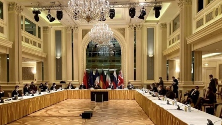 伊朗代表团继续与4 + 1成员国进行《伊核协议》联合委员会会议