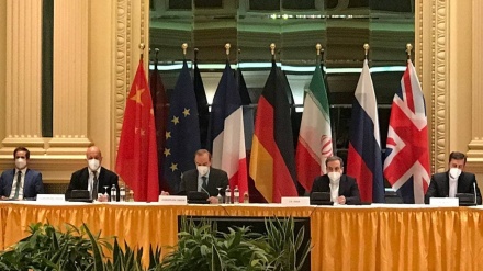 ウィーンで、イランと5カ国グループとの交渉が続く