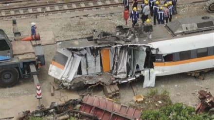 Taiwan salvage crews rush to extract carriages from tunnel after rail crash 