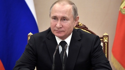 Путин: ба иқдомоти таҳрикомези Ғарб кубанда посух медиҳем