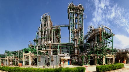 马什哈德：伊朗石化设备配件制造基地