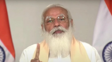 कोरोना से मौतों का आंकड़ा जैसे जैसे बढ़ रहा है, पीएम मोदी की लोकप्रियता तेज़ी से गिरती जा रही है!