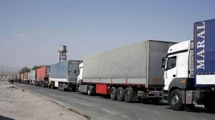 Iran halts trade through Afghan border crossings amid Taliban incursions