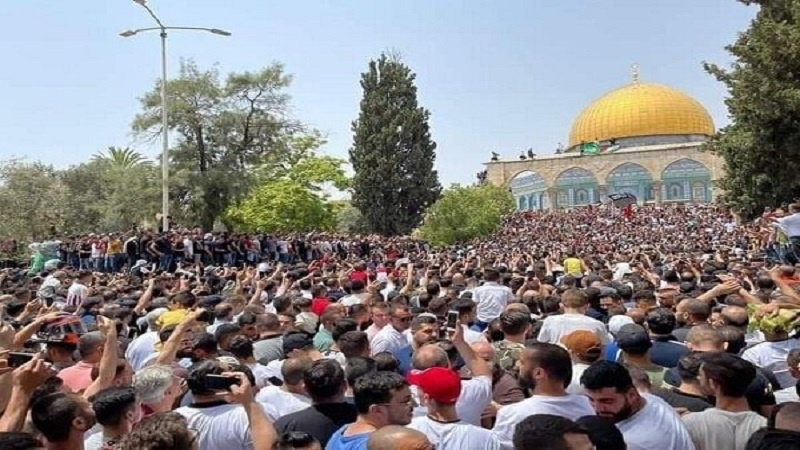 اقامه نماز جمعه دهها هزار فلسطینی در مسجد الاقصی