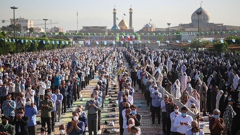Suasana Shalat Idul Fitri 1442 H di Iran.