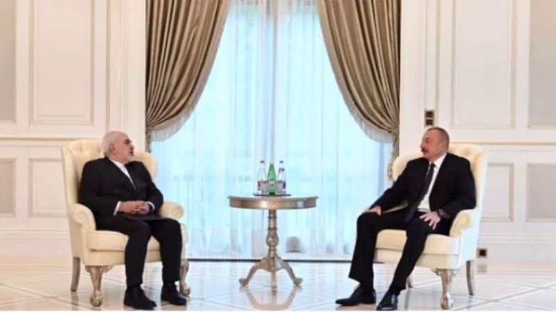 Zarif discusses regional peace, cooperation with Azeri president