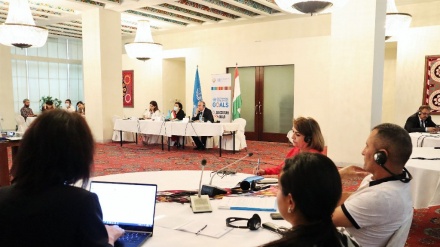 جلسه تخصصی روزنامه نگاران و کارشناسان رسانه تاجیکستان