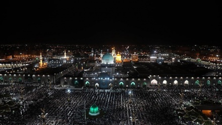 Suasana Doa Malam ke-21 Ramadan di Mashhad (1)